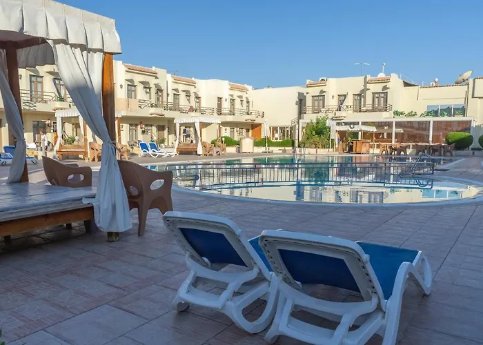 Cataract Layalina Naama Bay Sarm es-Sejk